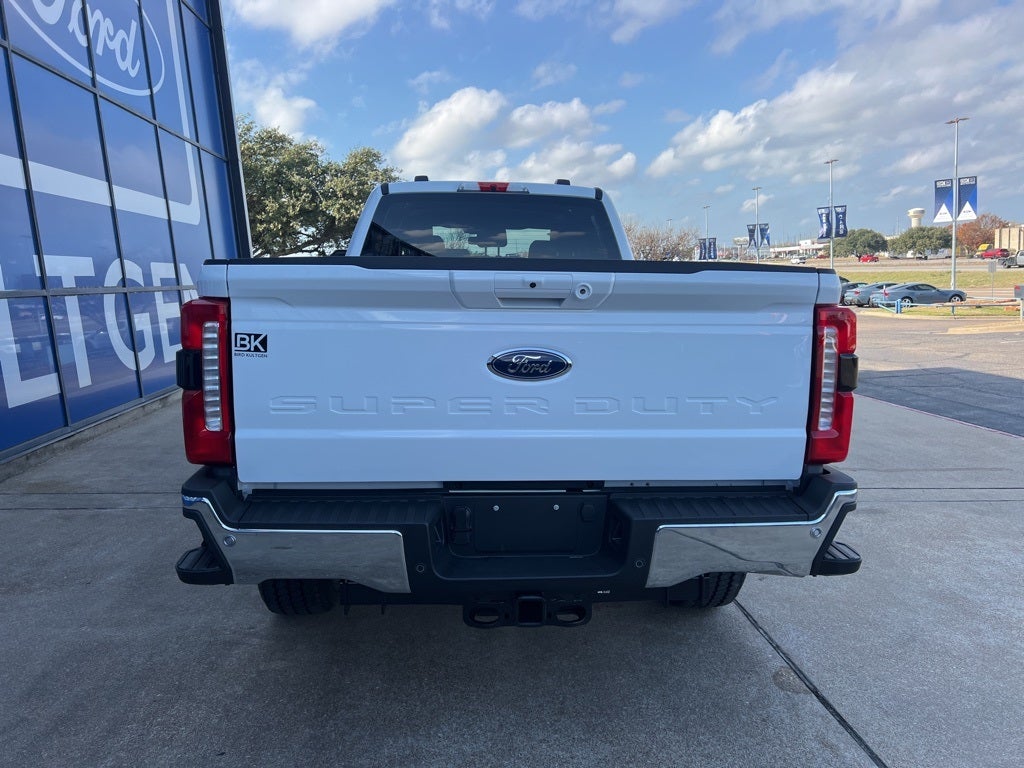 2026 Ford Super Duty F-350SD Lariat