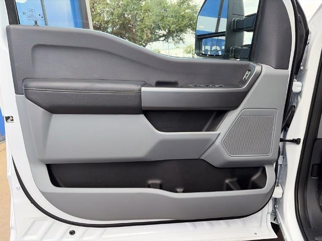 2027 Ford Super Duty F-350® XL