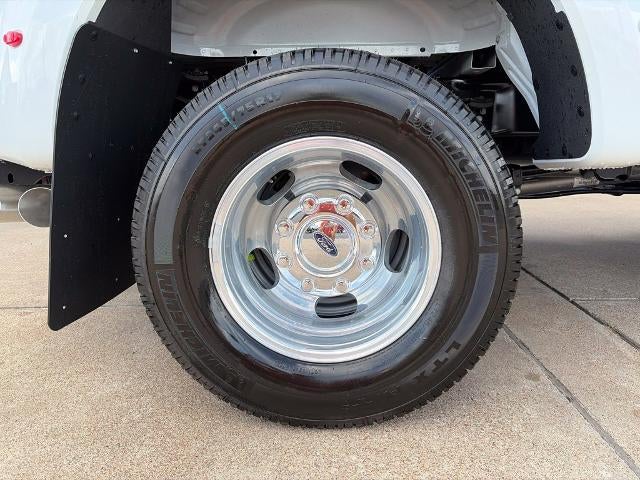2027 Ford Super Duty F-350® XL