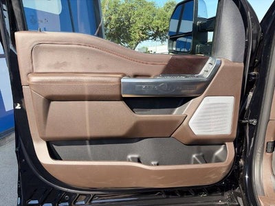 2027 Ford Super Duty F-350® King Ranch®