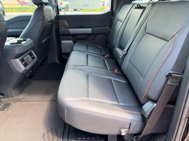 2027 Ford Super Duty F-350® Lariat®
