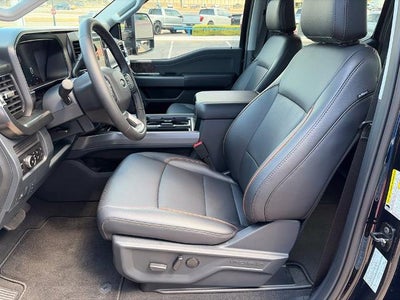 2027 Ford Super Duty F-350® Lariat®