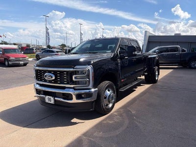 2027 Ford Super Duty F-350® Lariat®
