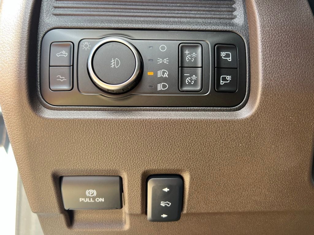 2026 Ford Super Duty F-350SD King Ranch DRW