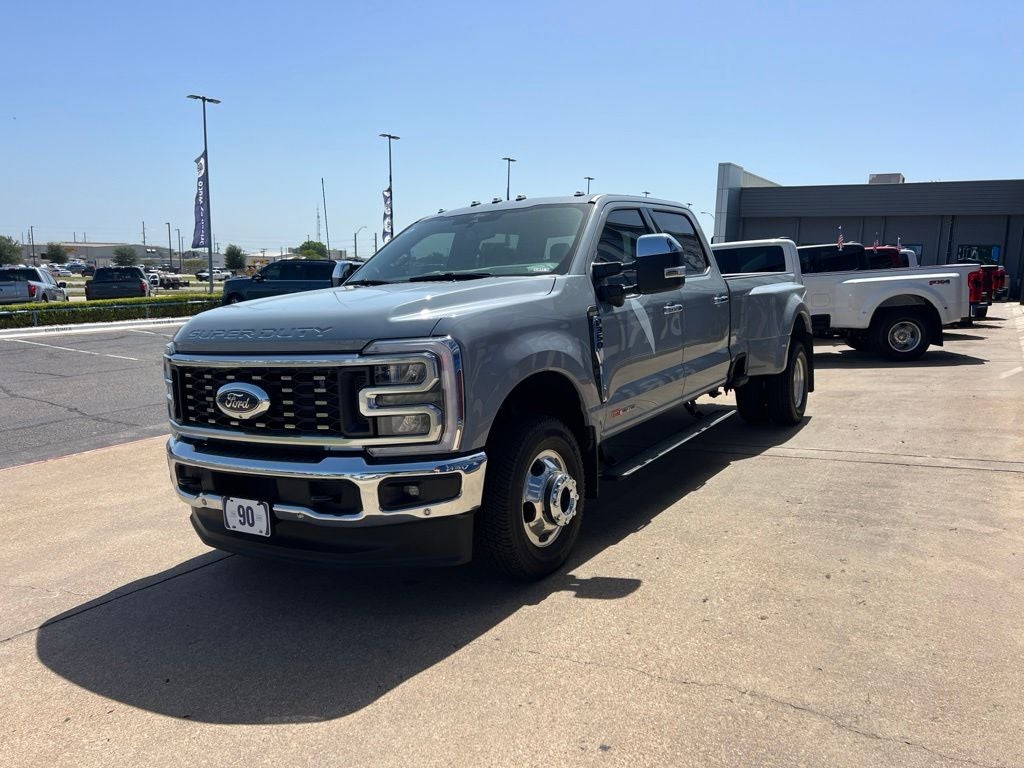 2026 Ford Super Duty F-350SD King Ranch DRW