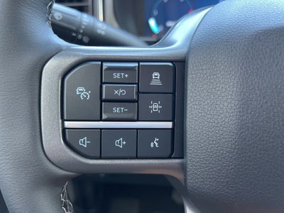 2026 Ford Super Duty F-350SD Lariat DRW