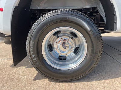 2026 Ford Super Duty F-350SD Lariat DRW
