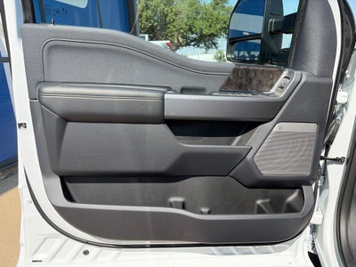 2026 Ford Super Duty F-350SD Lariat DRW