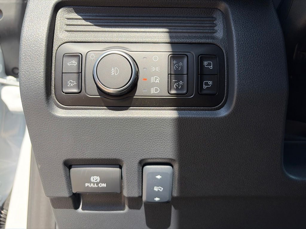 2026 Ford Super Duty F-350SD Lariat DRW