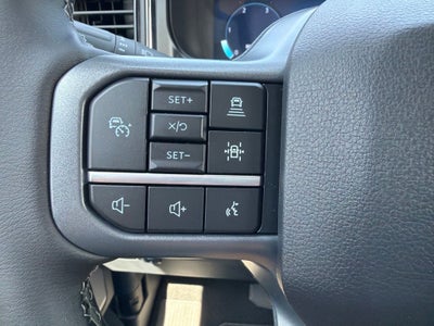 2026 Ford Super Duty F-350SD Lariat DRW
