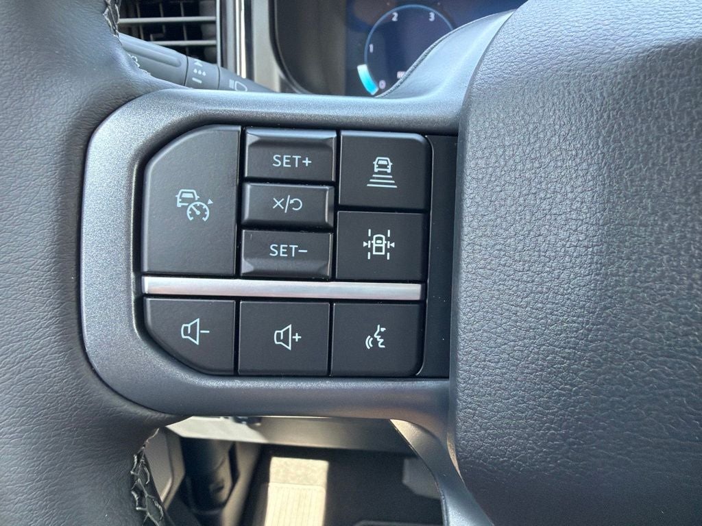 2026 Ford Super Duty F-350SD Lariat DRW