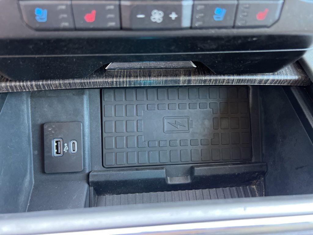 2021 Ford Super Duty F-450SD Lariat DRW