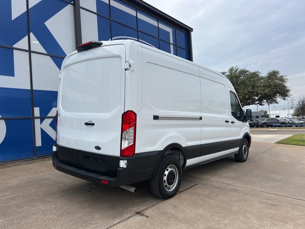 2025 Ford Transit-250 250