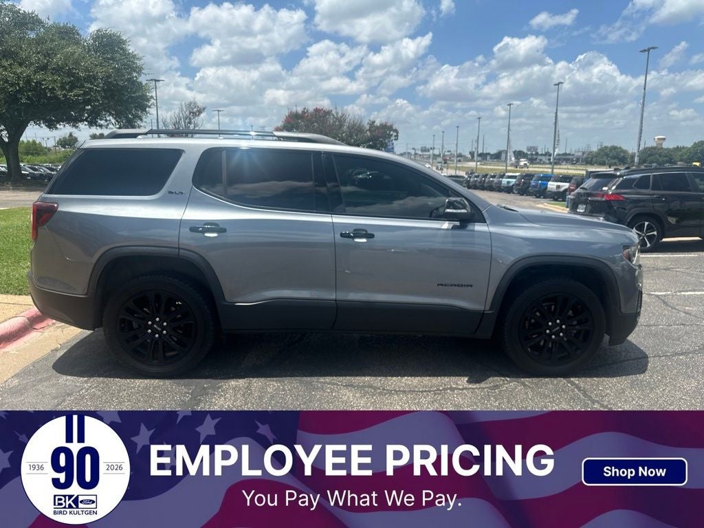 2022 GMC Acadia SLT