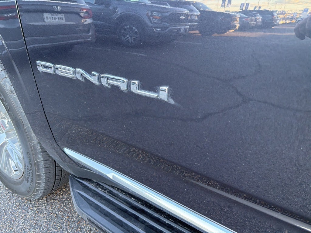 2023 GMC Yukon Denali