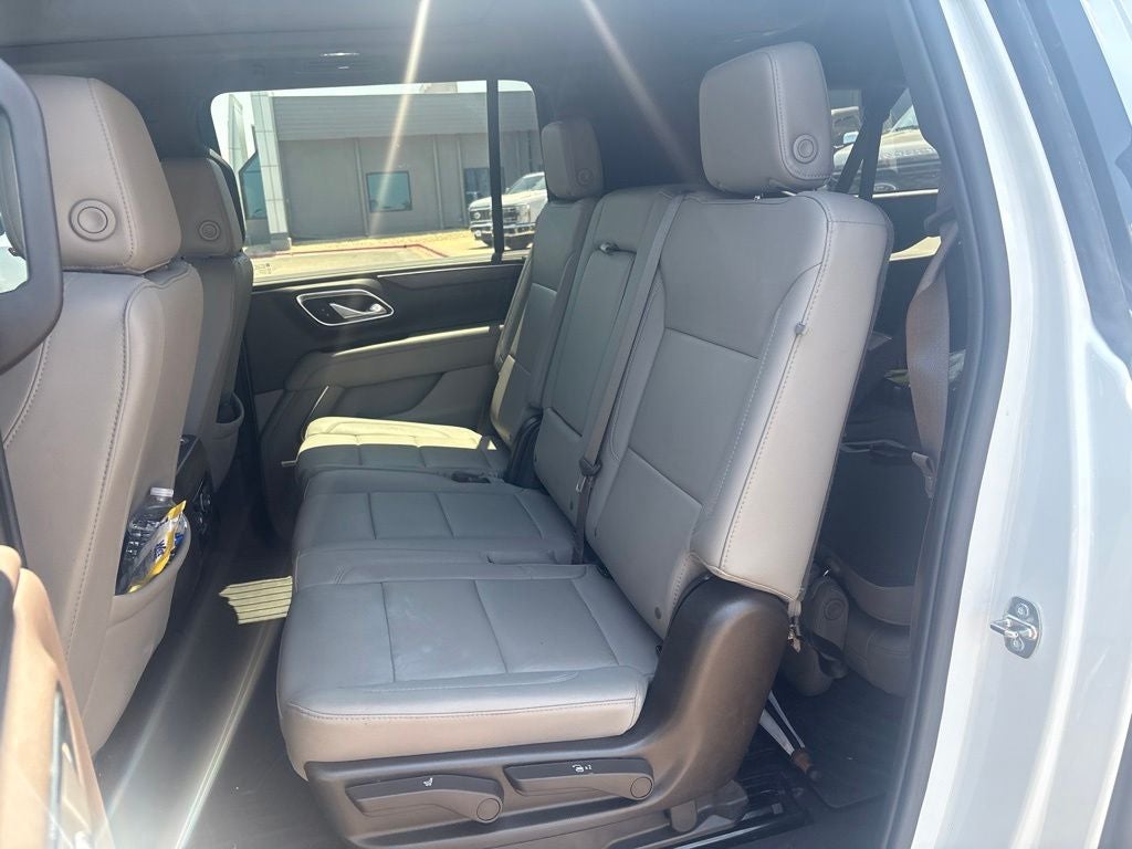 2023 Chevrolet Suburban LT