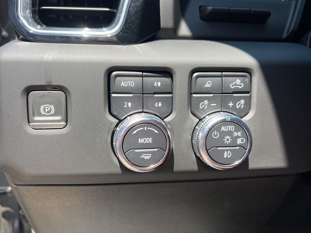2024 GMC Sierra 3500HD Denali Ultimate