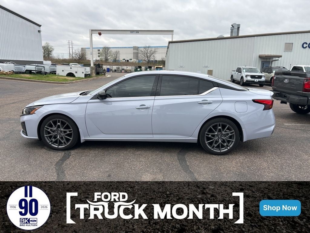 2024 Nissan Altima 2.0 SR