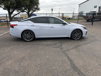 2024 Nissan Altima 2.0 SR