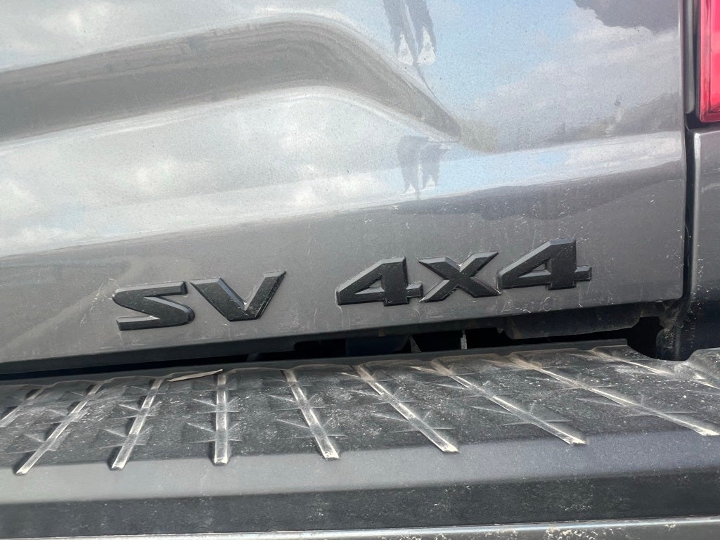 2024 Nissan Titan SV