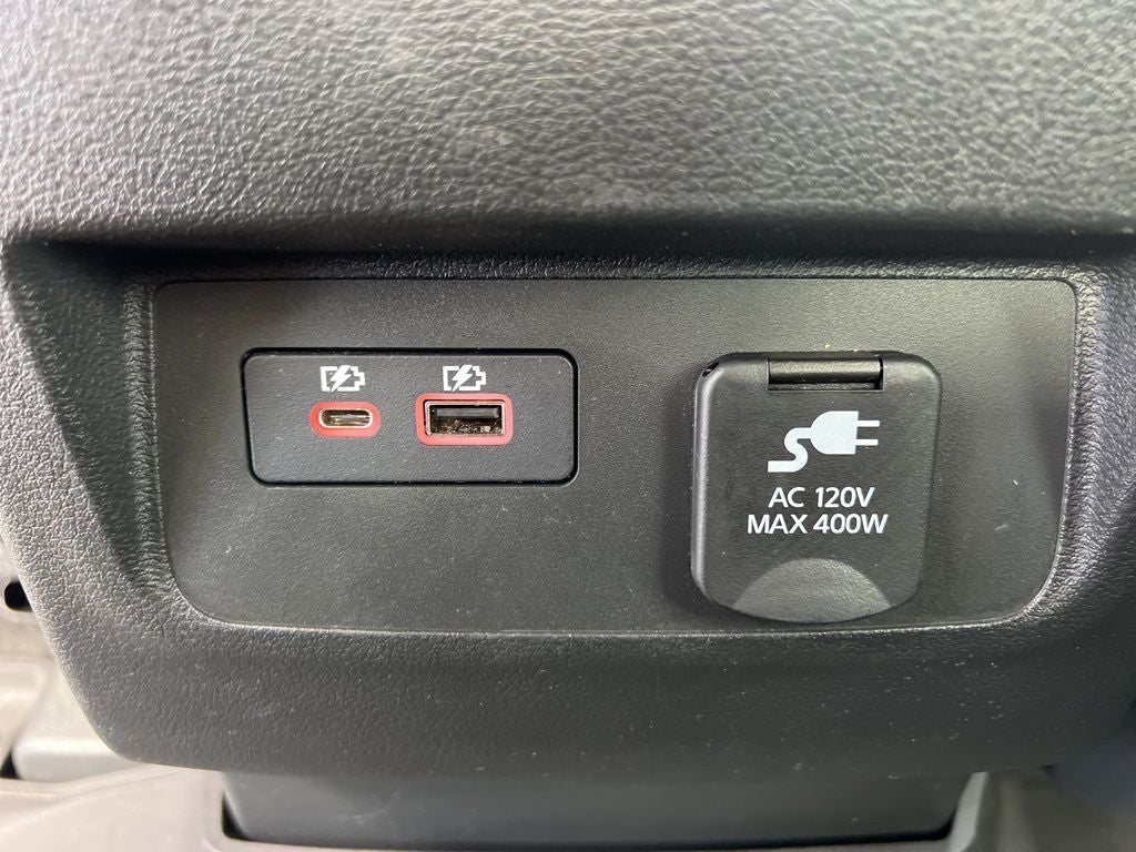 2023 Nissan Frontier SV