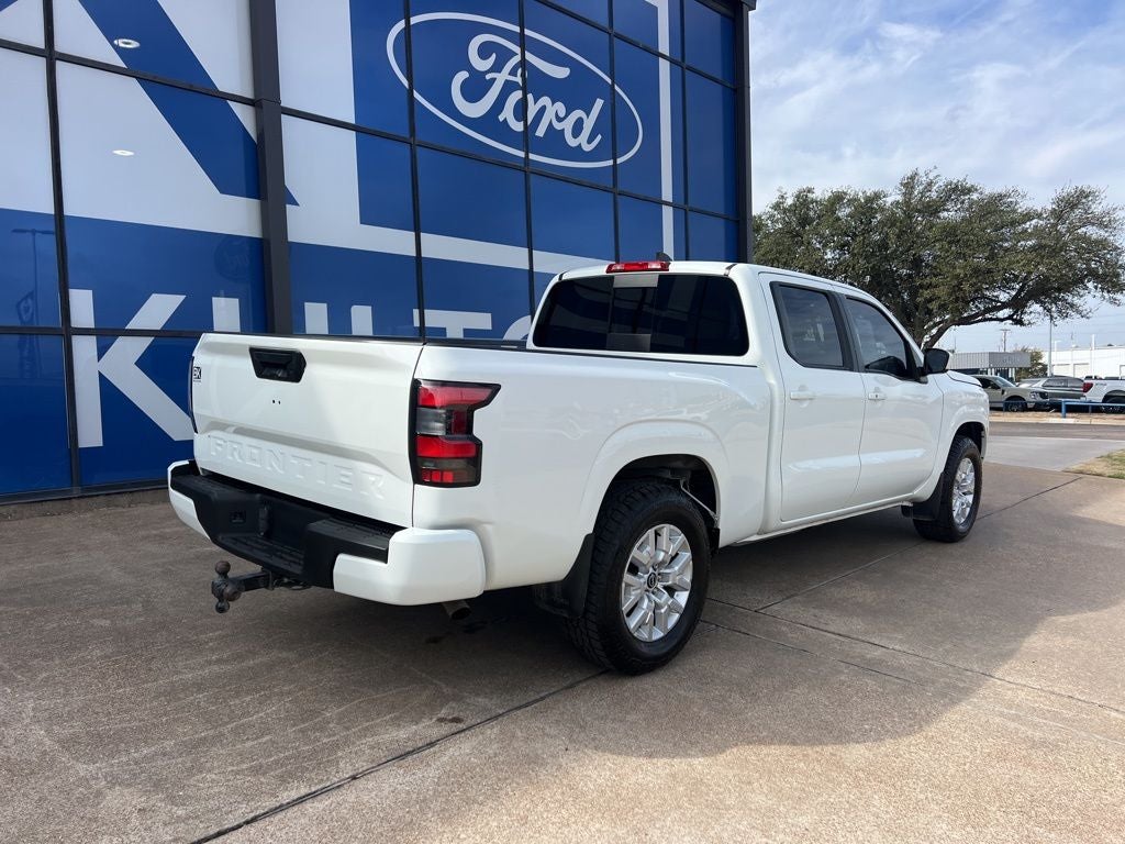 2023 Nissan Frontier SV