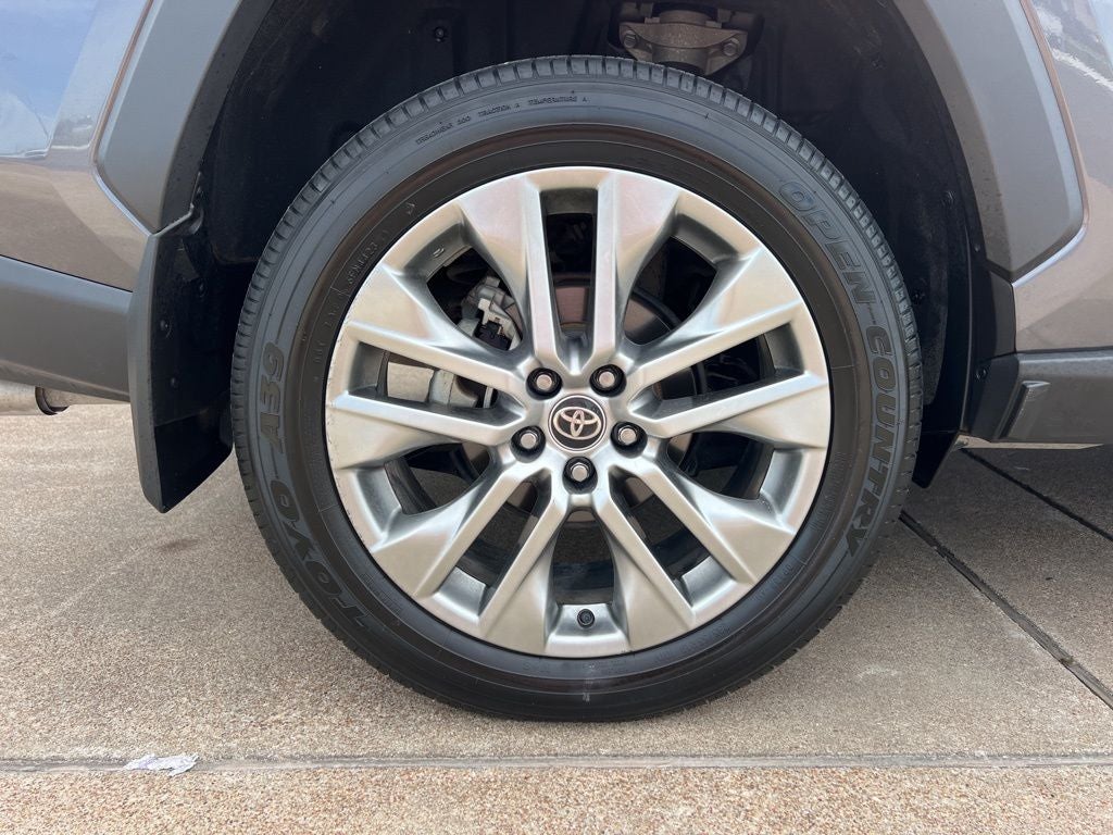 2024 Toyota RAV4 XLE Premium