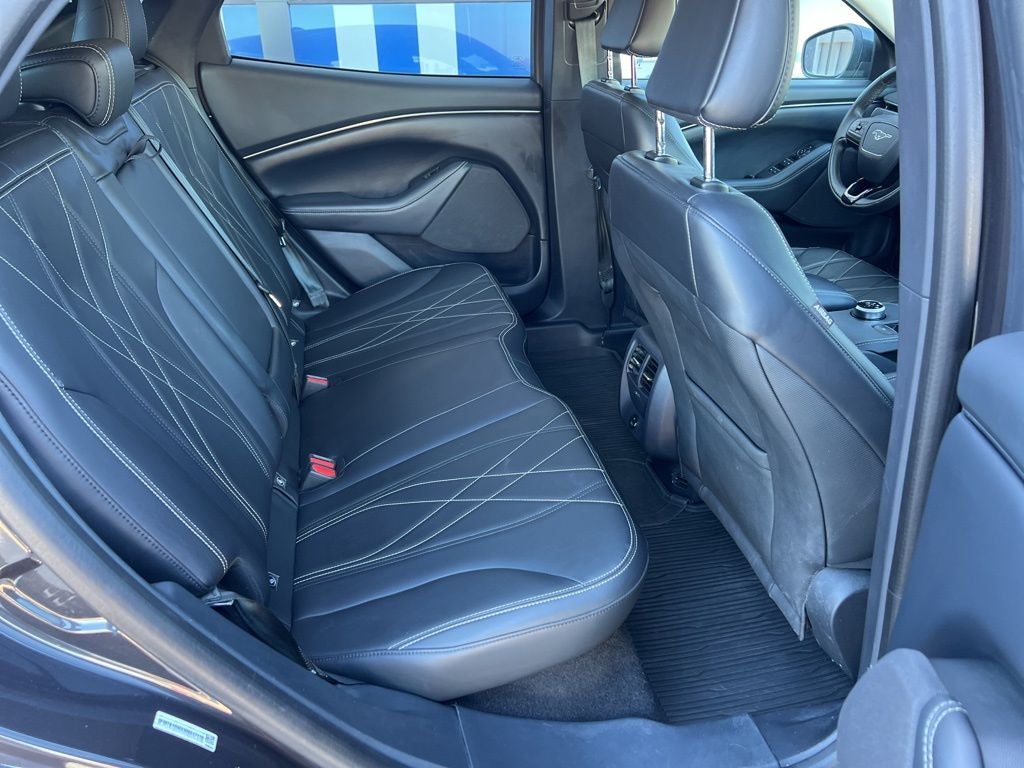 2022 Ford Mustang Mach-E Select