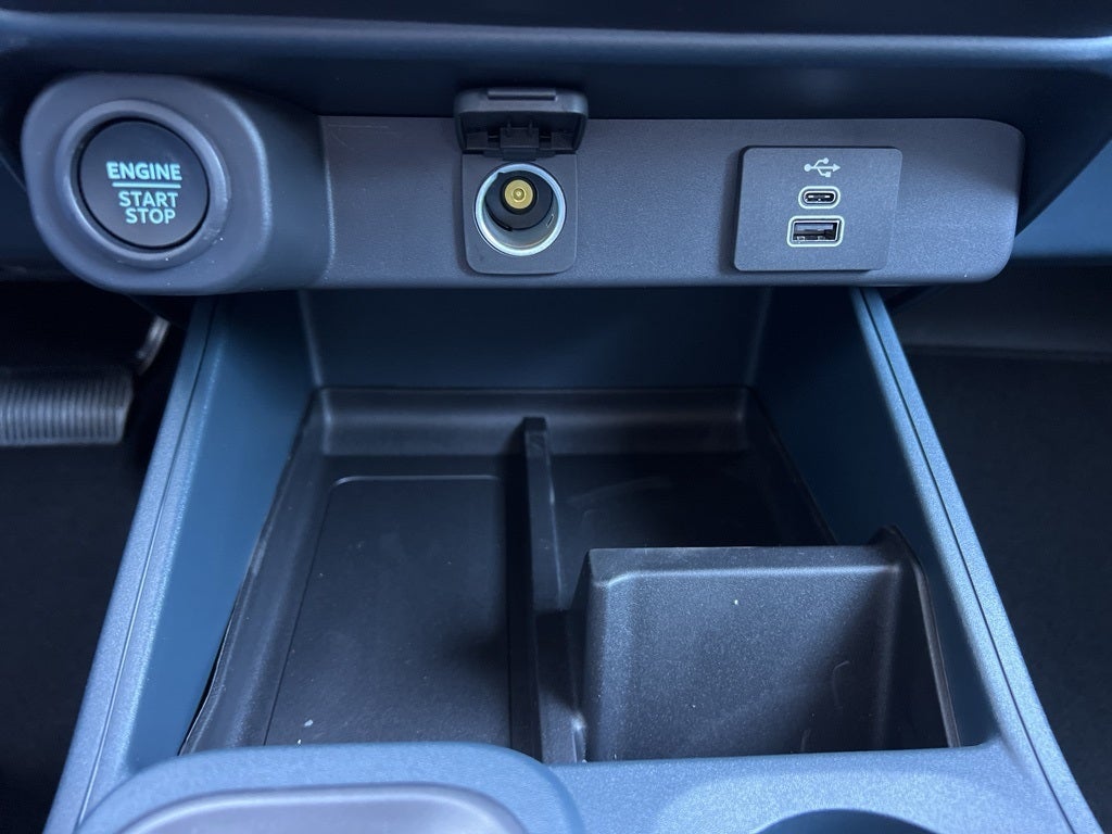 2025 Ford Maverick Lobo Standard