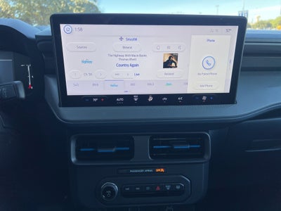 2025 Ford Maverick Lobo Standard