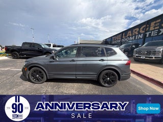2022 Volkswagen Tiguan 2.0T SE R-Line Black