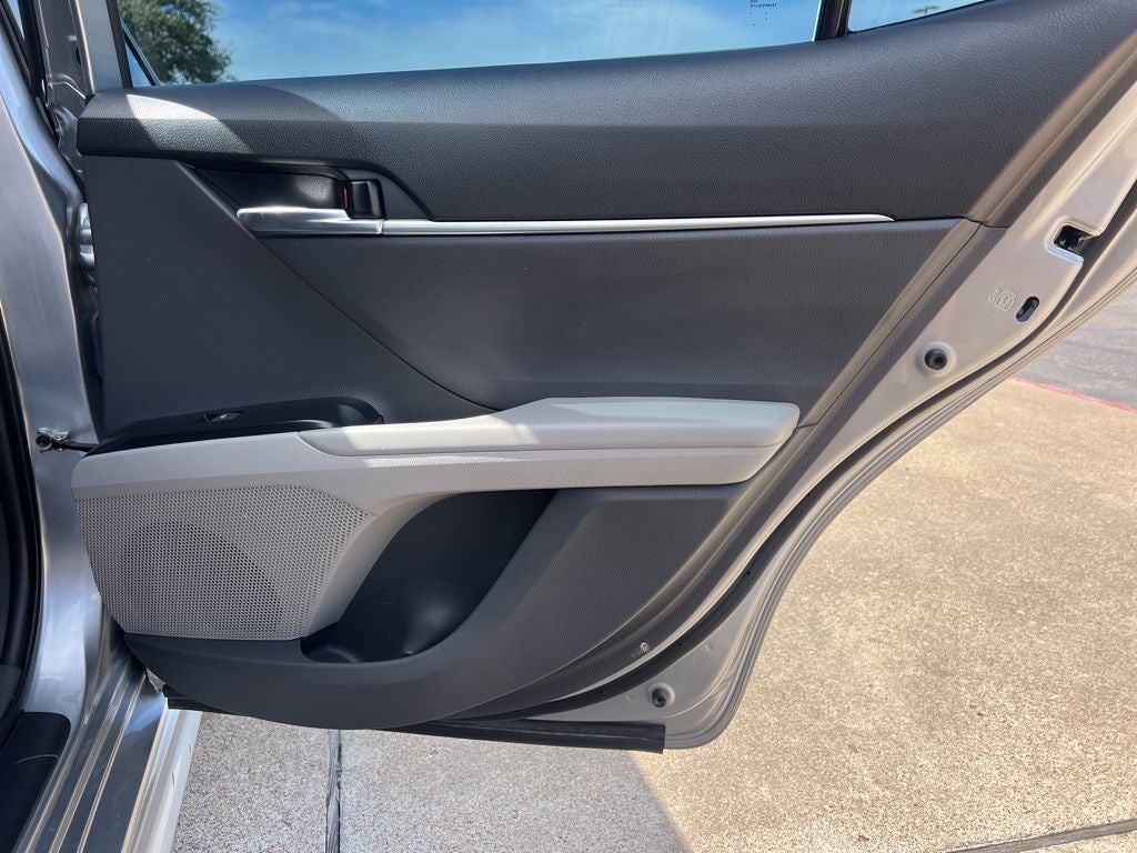 2020 Toyota Camry Hybrid SE