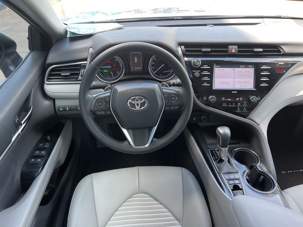 2020 Toyota Camry Hybrid SE