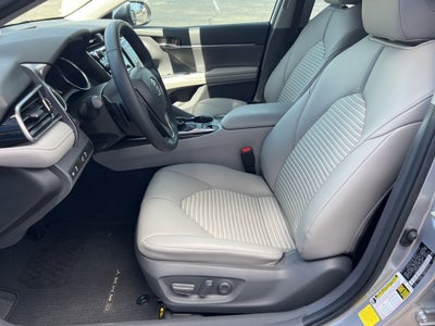 2020 Toyota Camry Hybrid SE