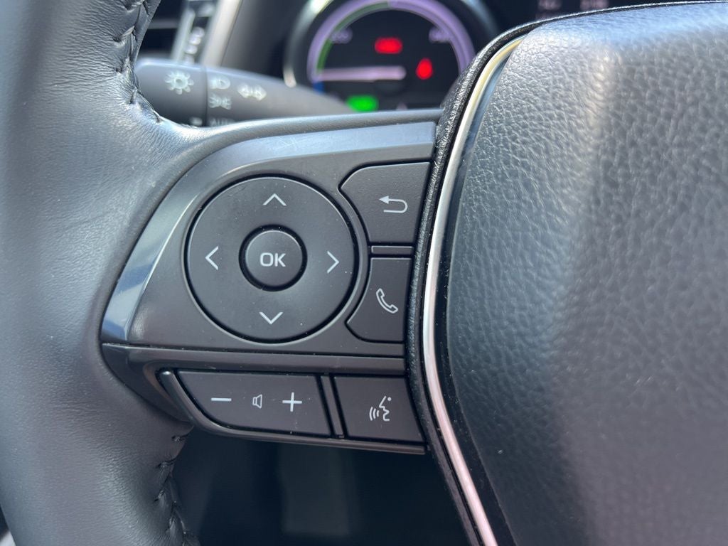 2020 Toyota Camry Hybrid SE