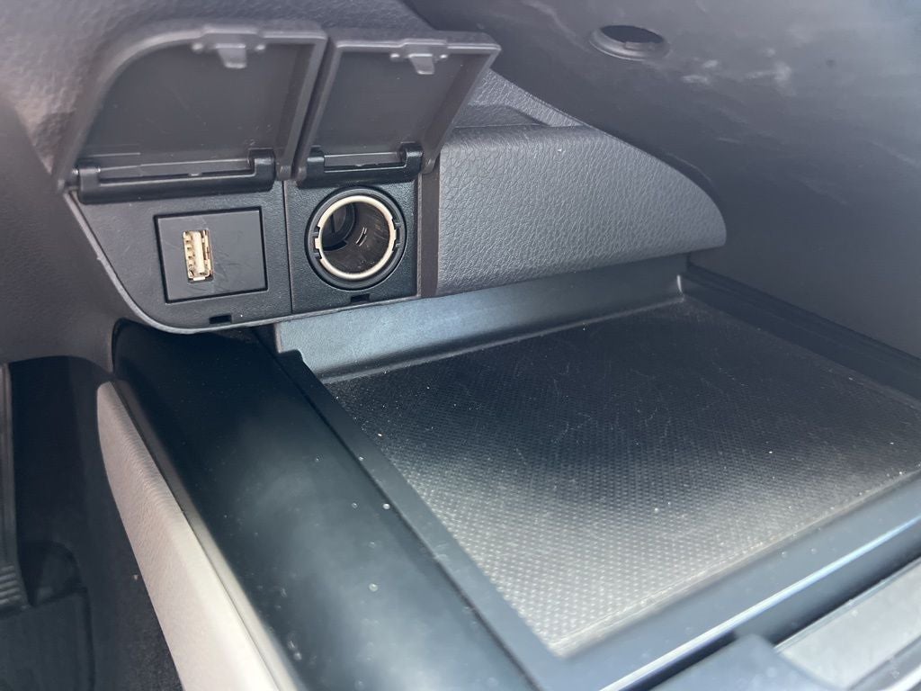 2020 Toyota Camry Hybrid SE