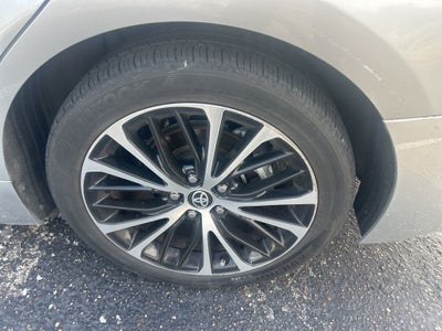 2020 Toyota Camry Hybrid SE