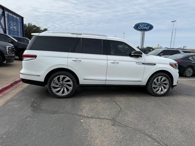 2024 Lincoln Navigator Premiere