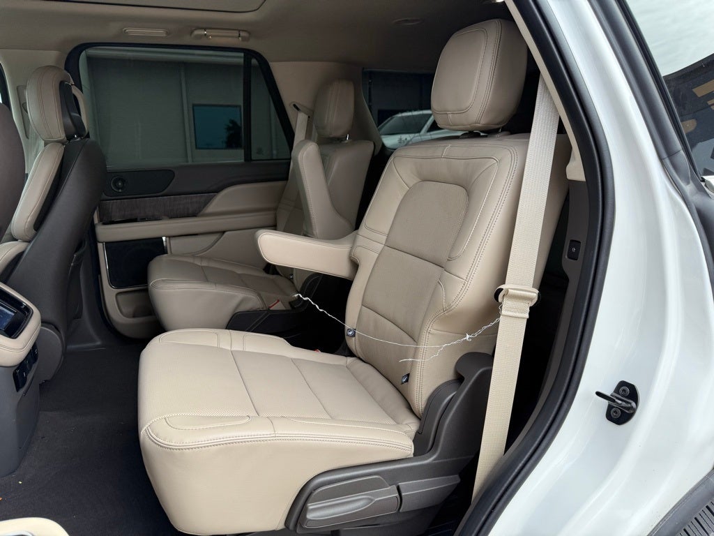 2024 Lincoln Navigator Premiere