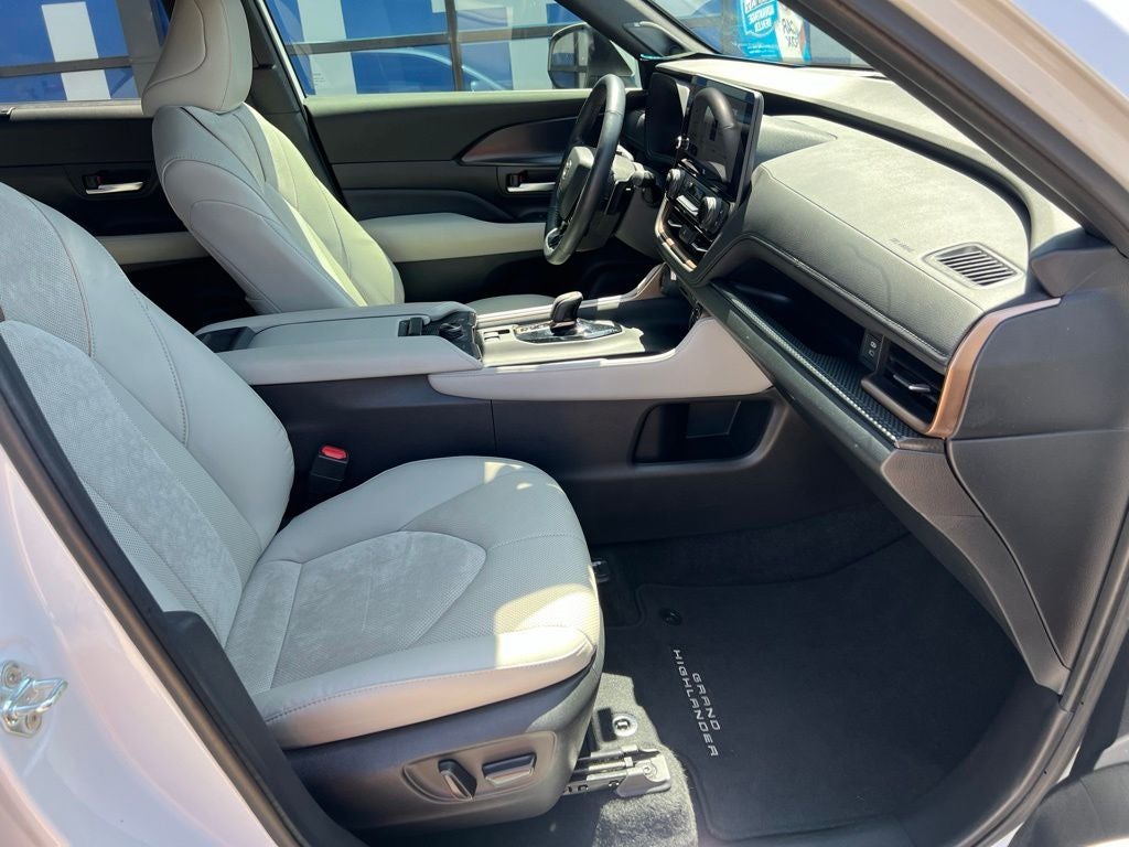 2024 Toyota Grand Highlander Hybrid MAX Limited
