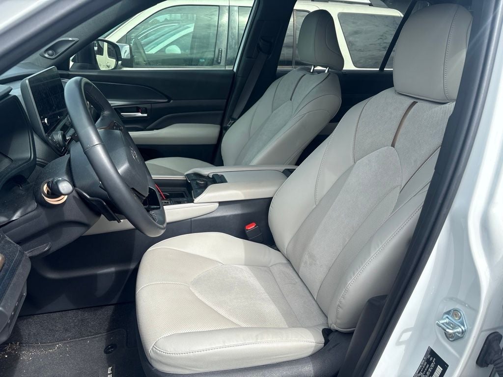 2024 Toyota Grand Highlander Hybrid MAX Limited