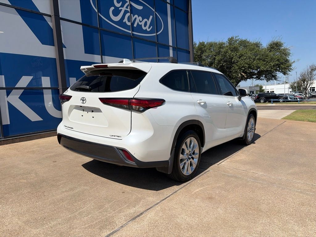 2023 Toyota Highlander Limited
