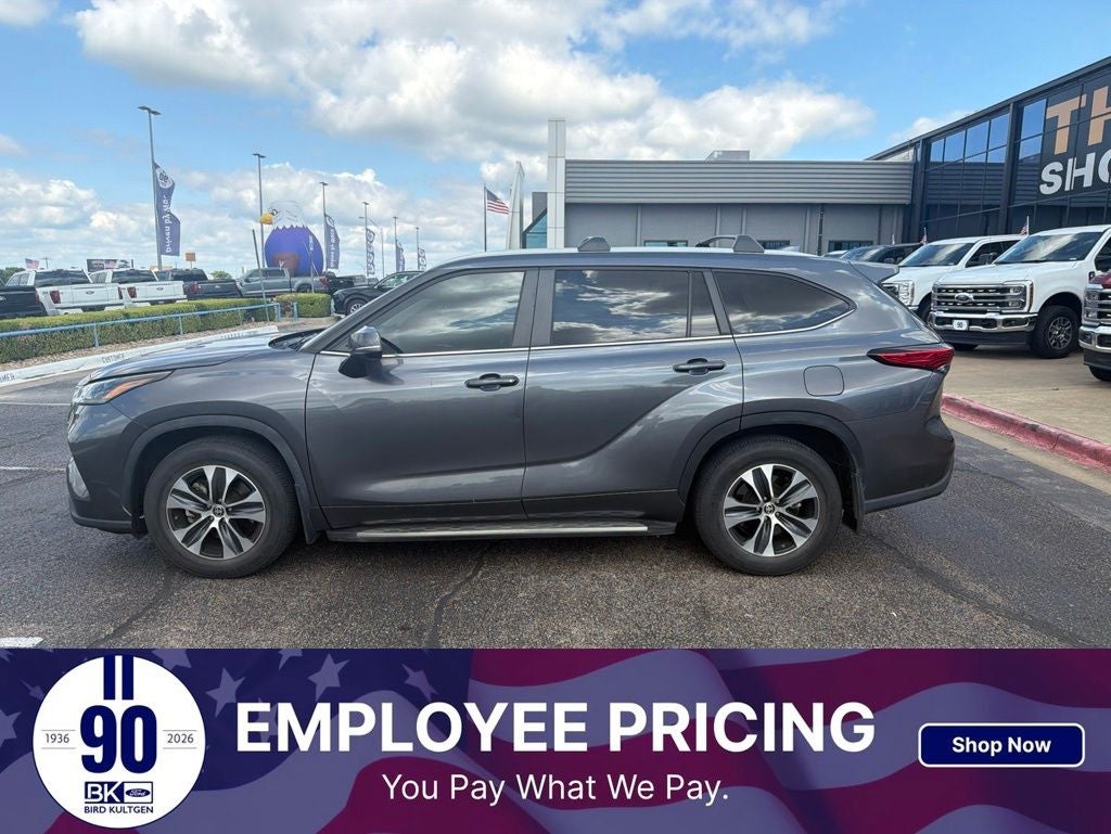 2023 Toyota Highlander XLE