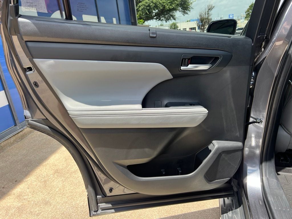 2023 Toyota Highlander XLE