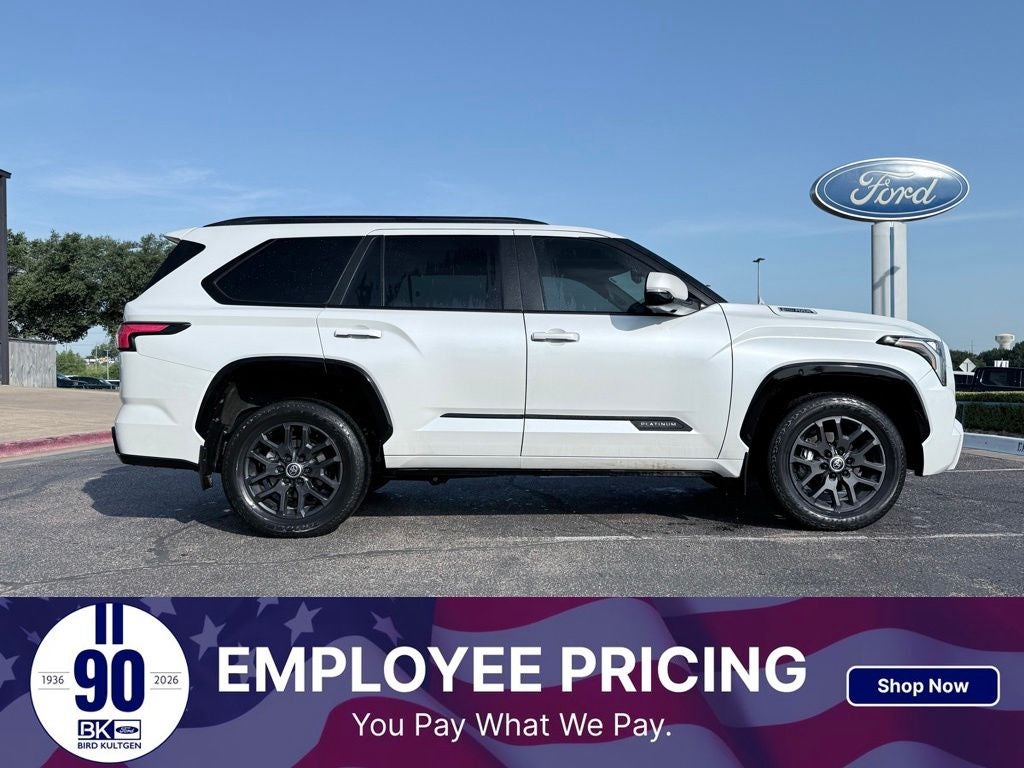 2024 Toyota Sequoia Platinum 4WD i-FORCE MAX Hybrid's photo