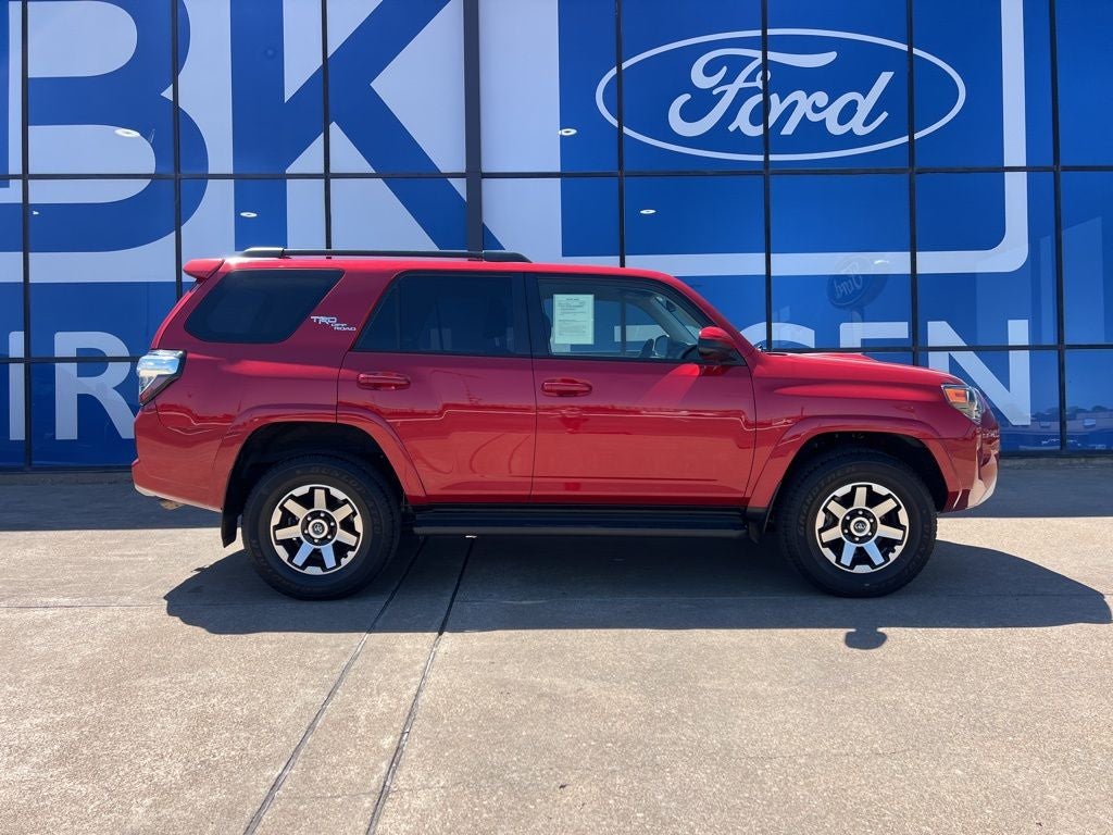 2024 Toyota 4Runner TRD Off-Road