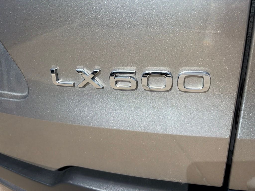 2024 Lexus LX 600 Premium