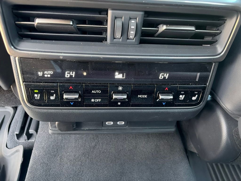 2024 Lexus LX 600 Premium