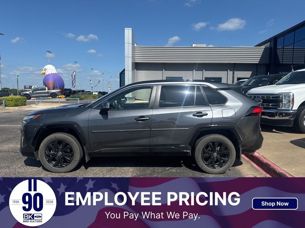 2022 Toyota RAV4 Hybrid SE