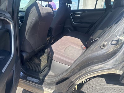 2022 Toyota RAV4 Hybrid SE